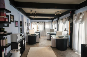 AURA Manicure-Pedicure Station